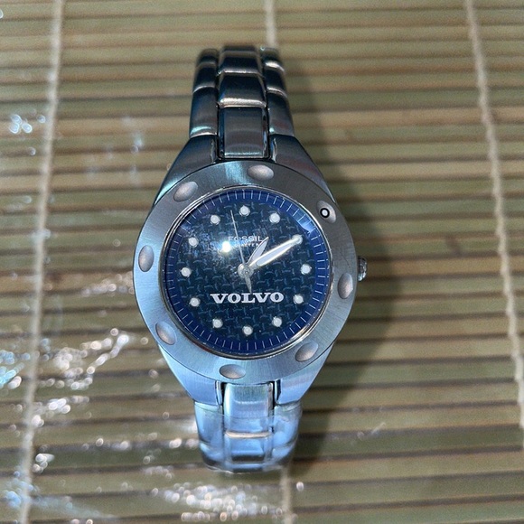 Women’s Fossil Watch (Volvo Edition) - Picture 3 of 7